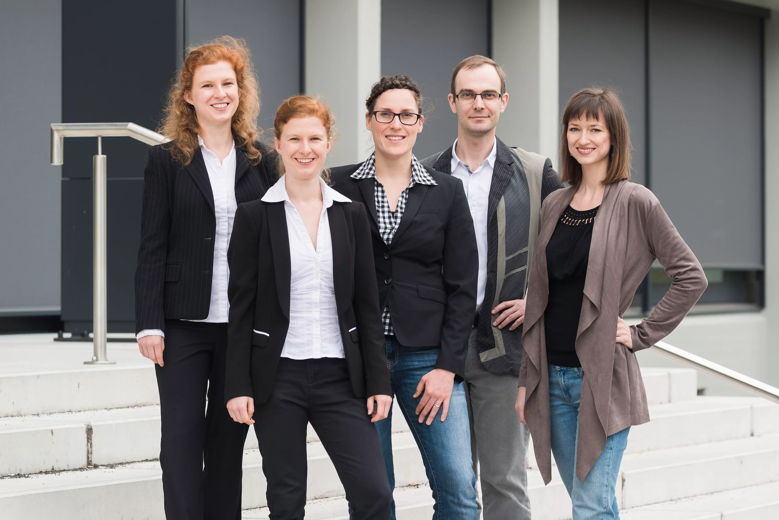 Das Team von feelSpace (v.l.n.r.): Dr. Julia Wache, Susan Wache, Silke Kärcher, Dr. David Meignan und Jessica Meignan.